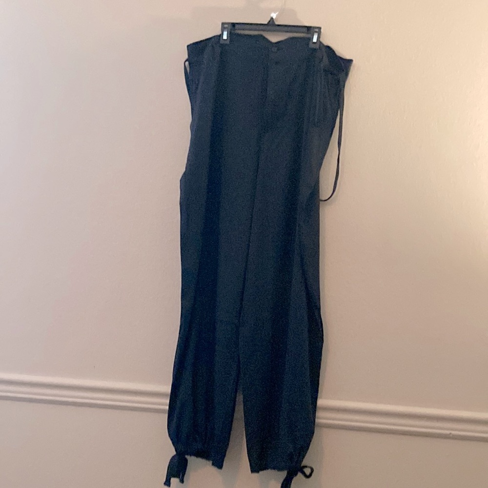 Anthropology pants in black, size L